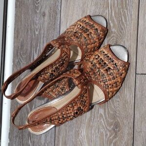 Frye brown woven leather heeled sandals. Size 9.5